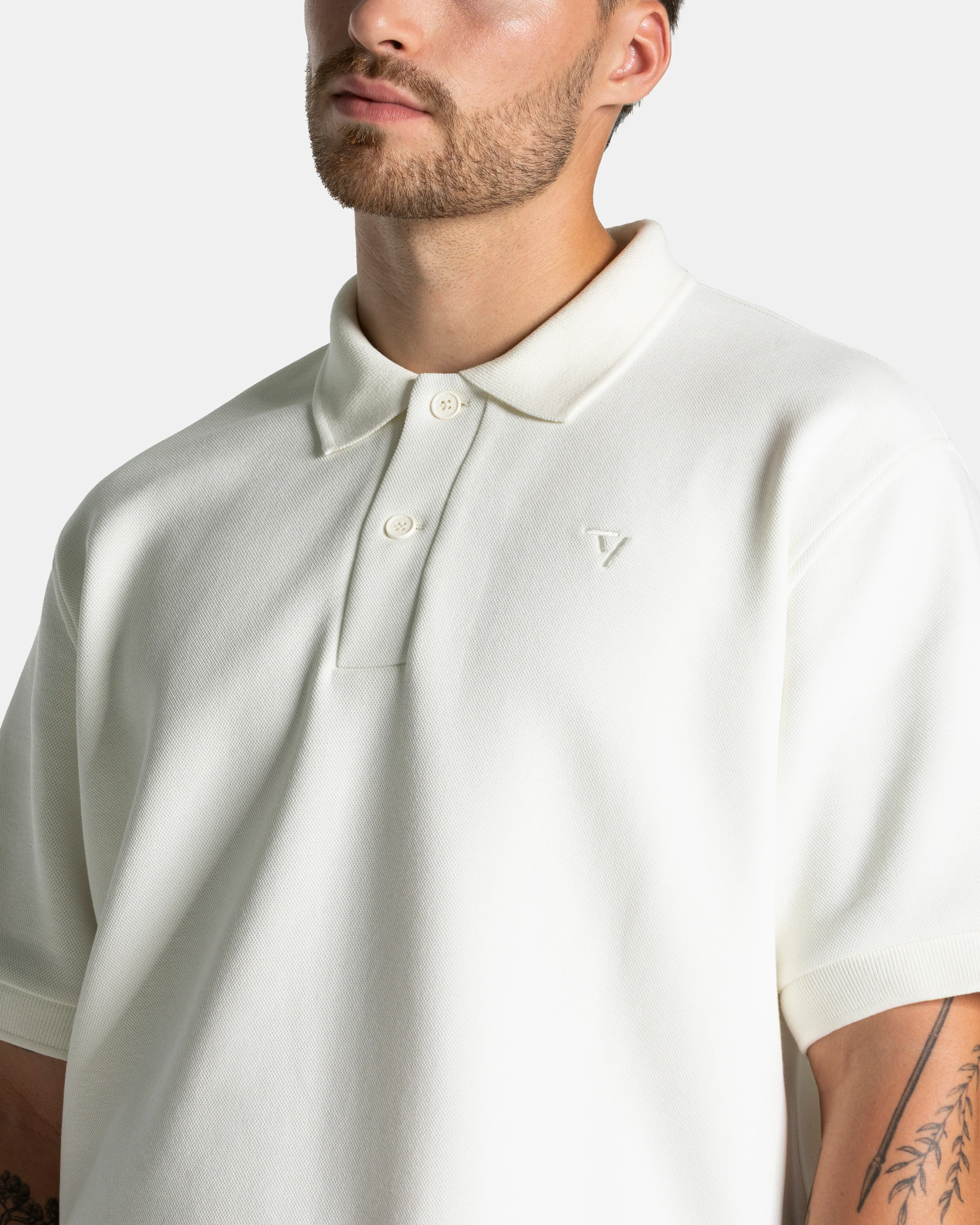 Club Oversized Polo "Off White" - Image 4