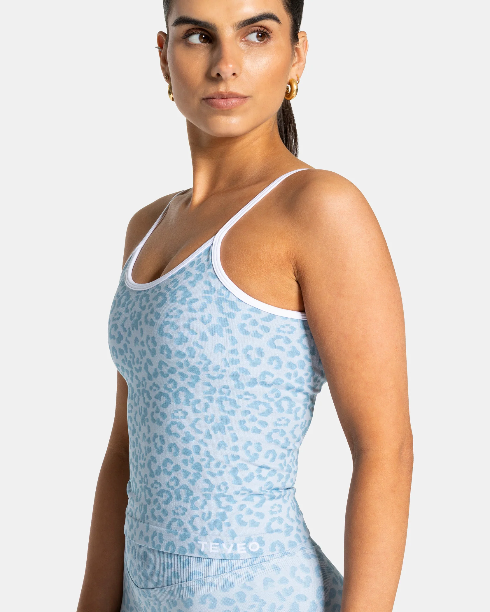 Contrastline Cami Top "Leo Babyblau" - Image 4