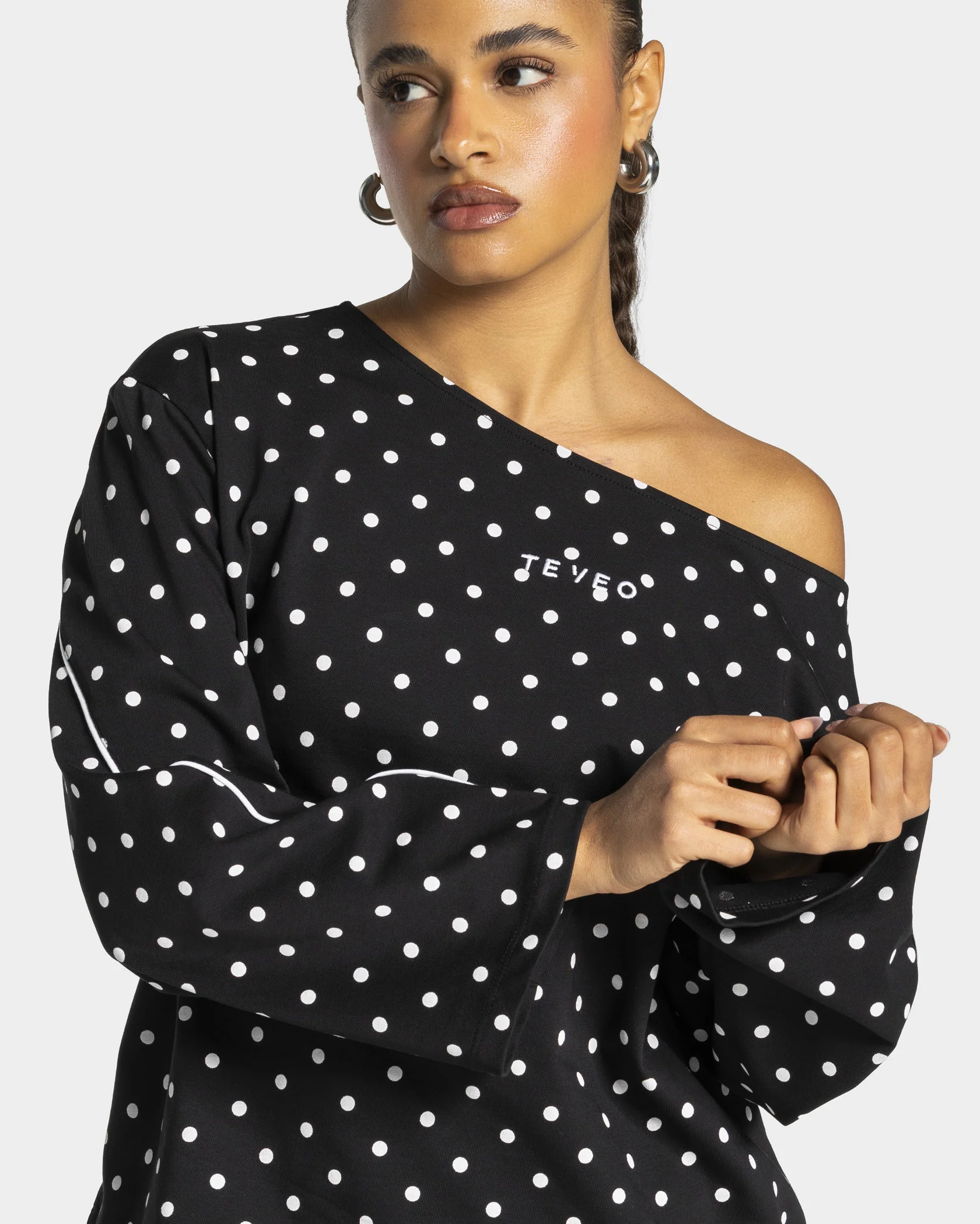Contrastline Off-Shoulder Longsleeve "Polkadot Schwarz" - Image 4