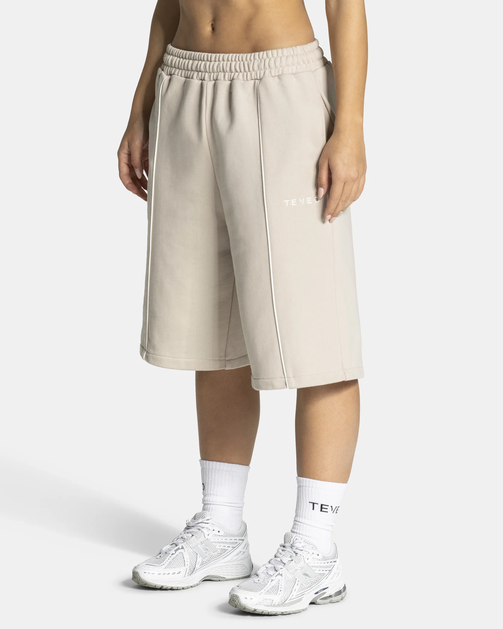 Contrastline Oversized Jorts "Cream"