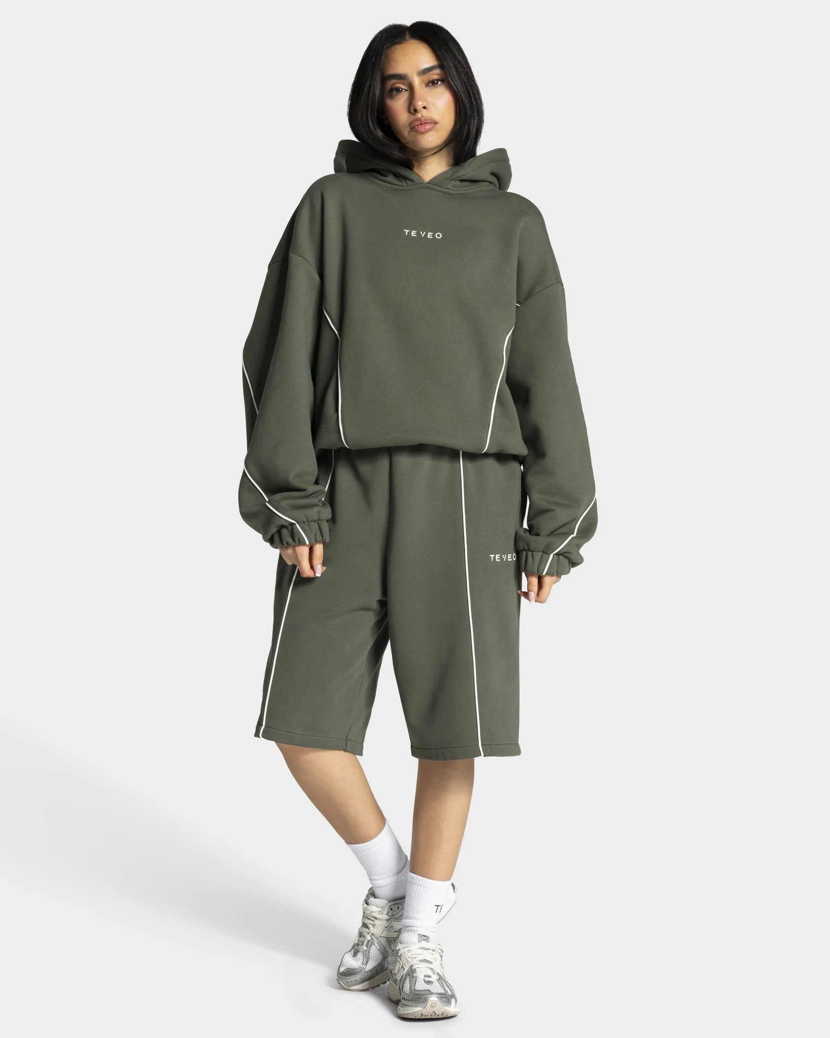 Contrastline Oversized Jorts "Khaki" - Image 3