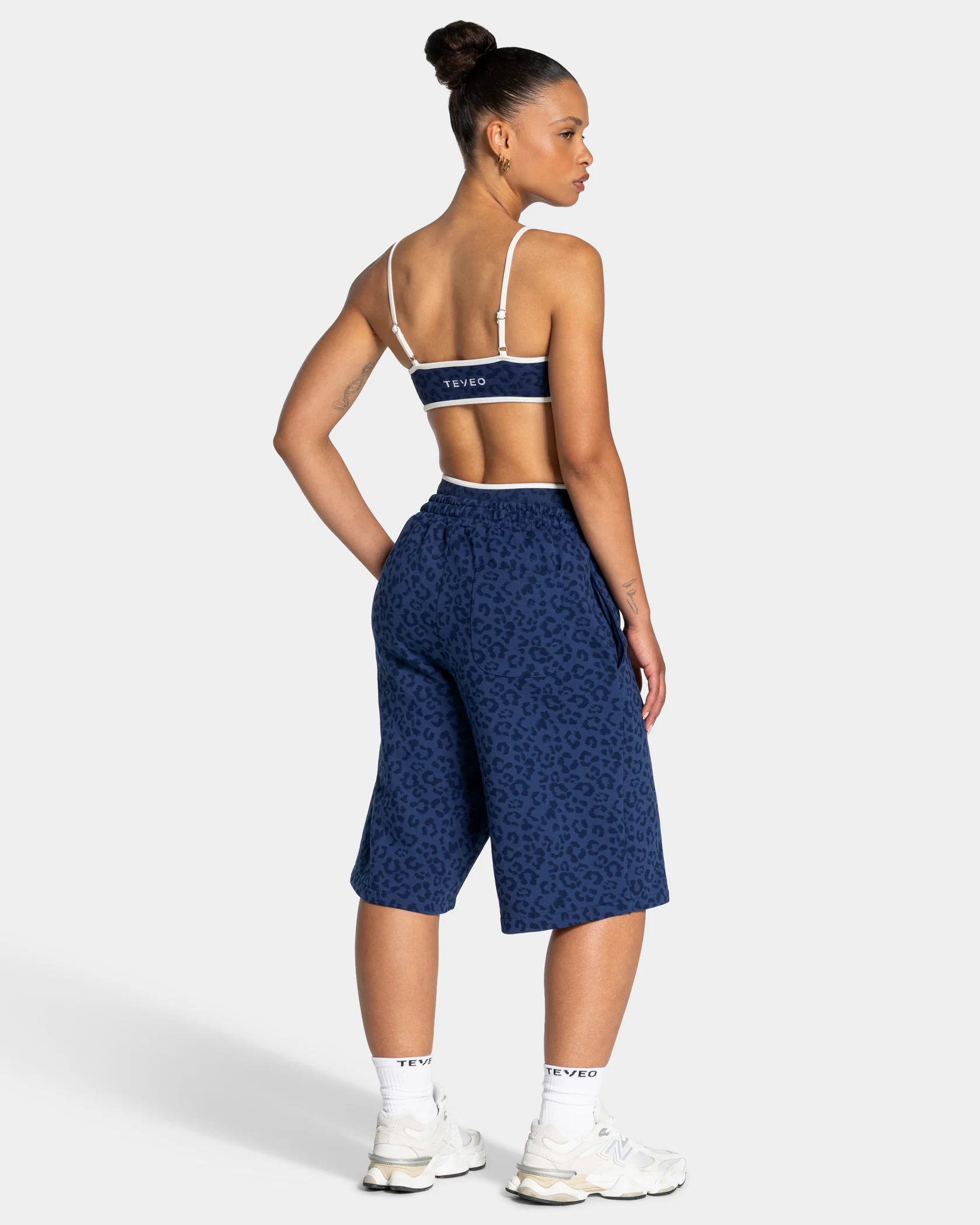 Contrastline Oversized Jorts "Leo Dunkelblau" - Image 5