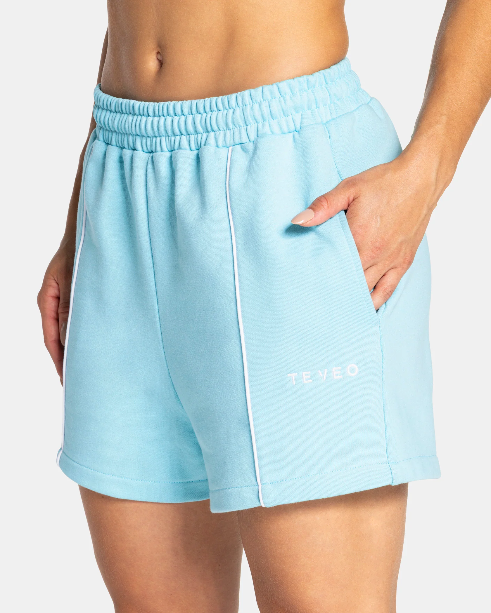 Contrastline Oversized Shorts "Arctic Blue" - Image 4