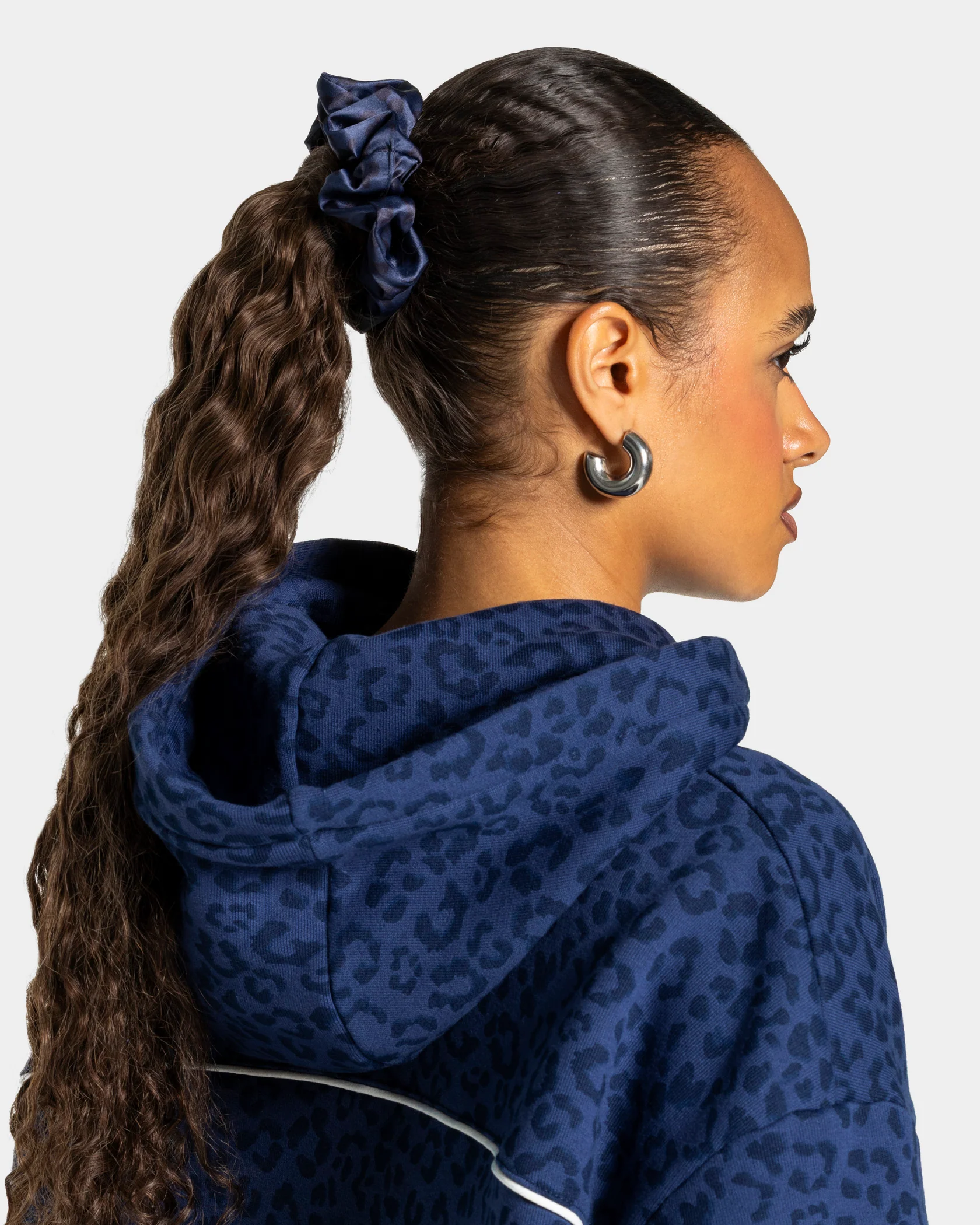 Contrastline Scrunchies (2er-Pack) "Leo - Dunkelblau" - Image 4