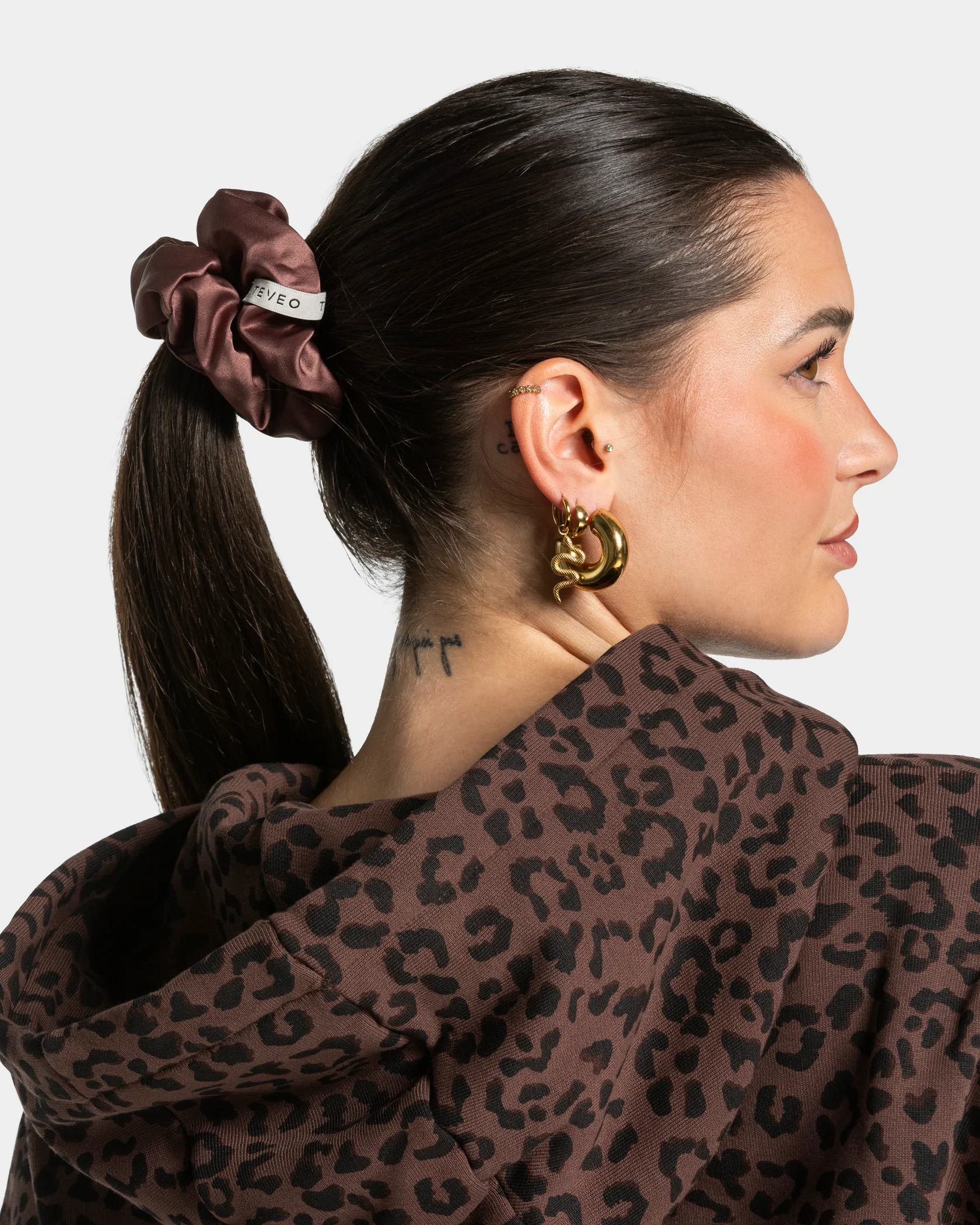 Contrastline Scrunchies (2er-Pack) ''Leo - Espresso'' - Image 4