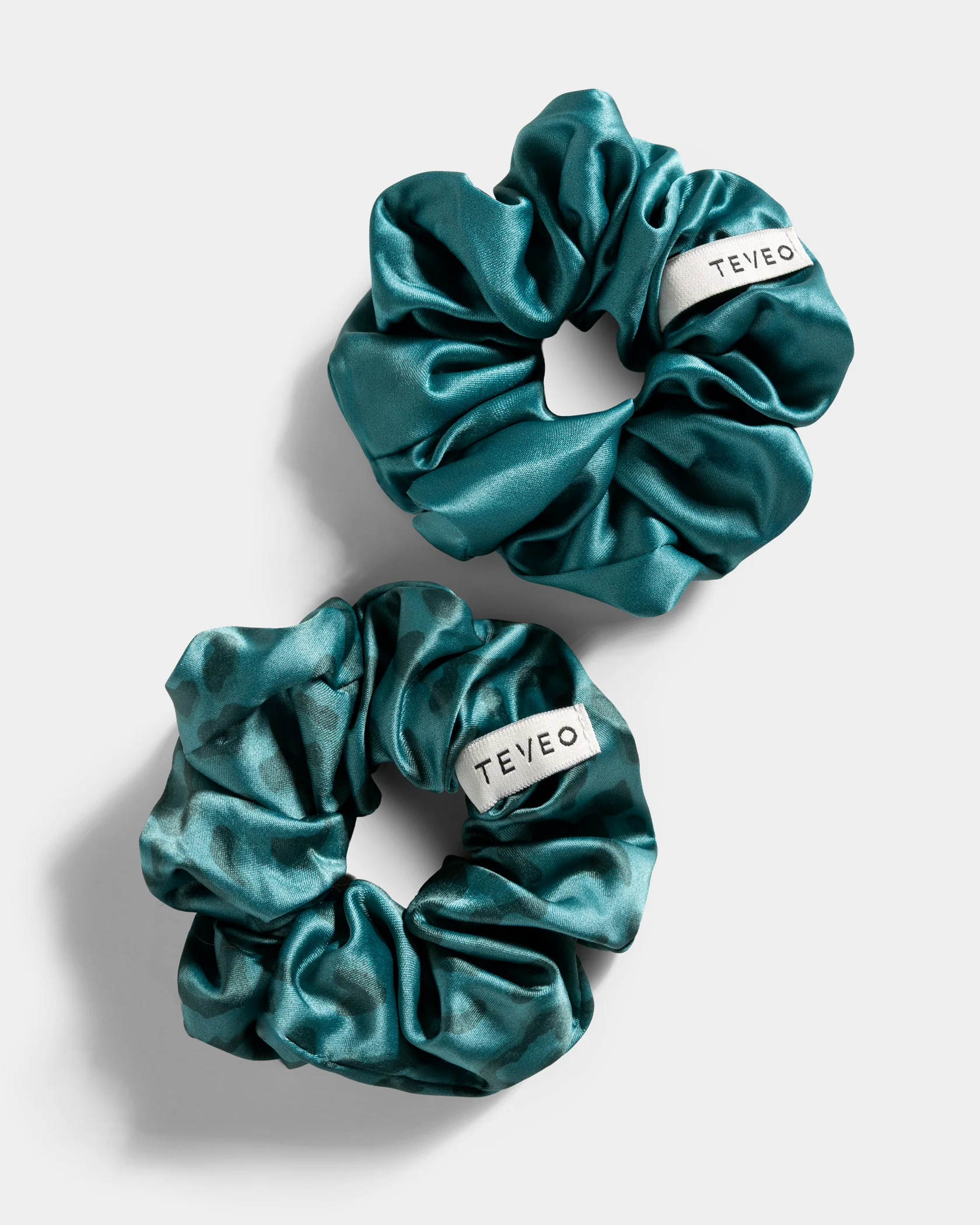 Contrastline Scrunchies (2er-Pack) "Leo - Petrol" - Image 2