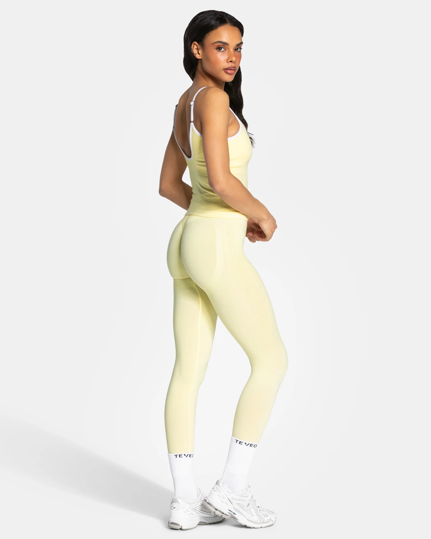 Contrastline Sculpt Scrunch Leggings "Butter Yellow" - Image 5