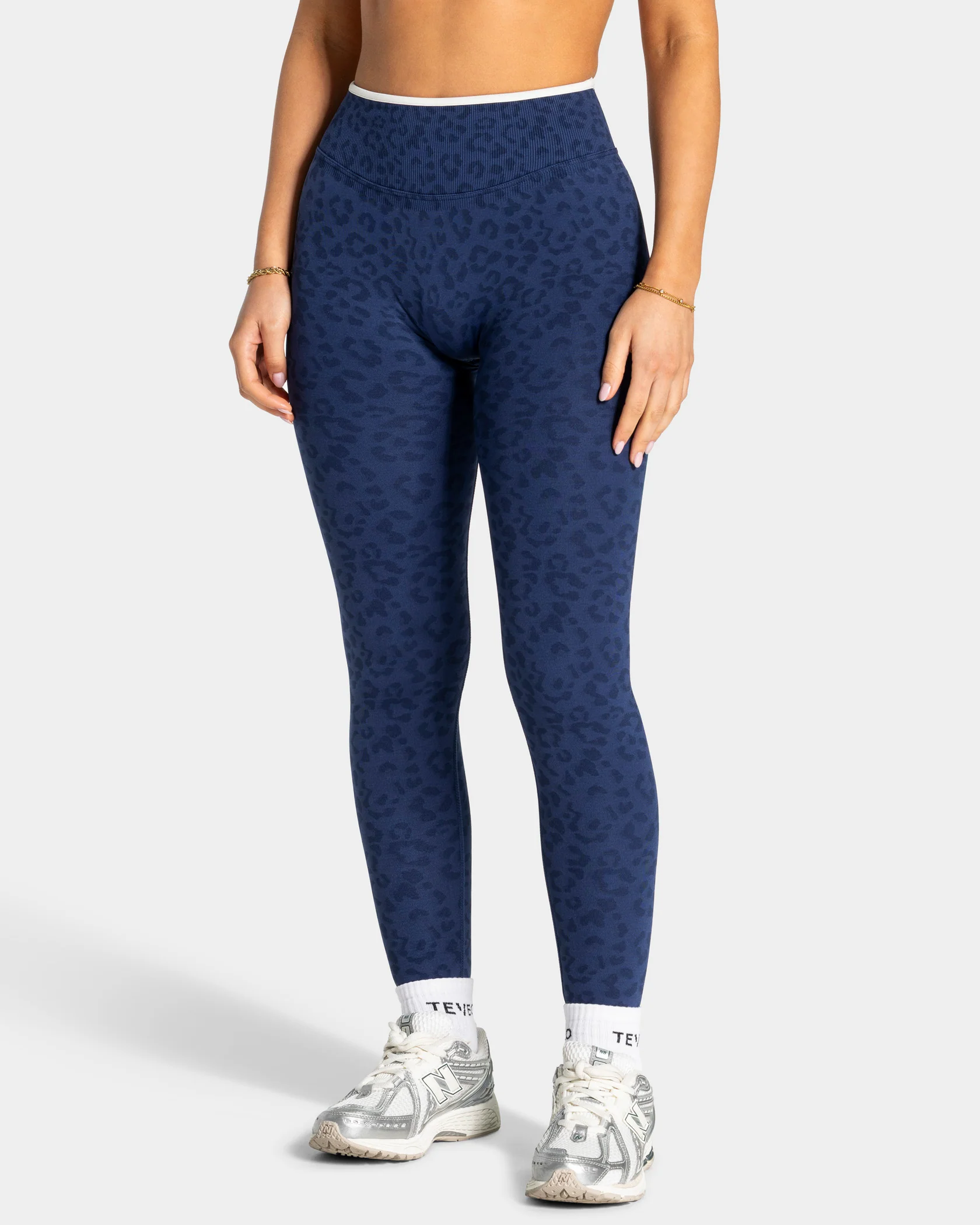 Contrastline Sculpt Scrunch Leggings "Leo Dunkelblau" - Image 2