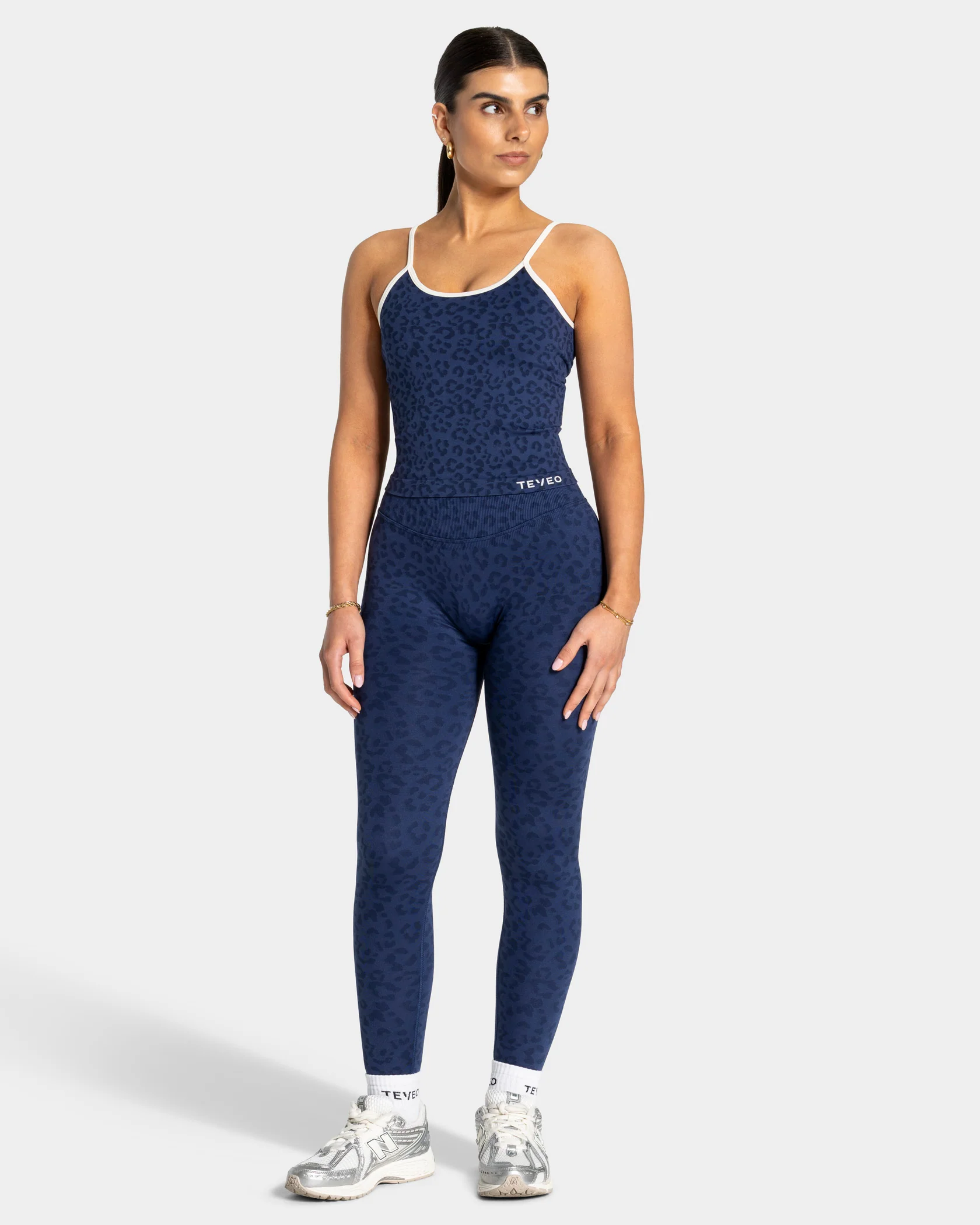Contrastline Sculpt Scrunch Leggings "Leo Dunkelblau" - Image 3