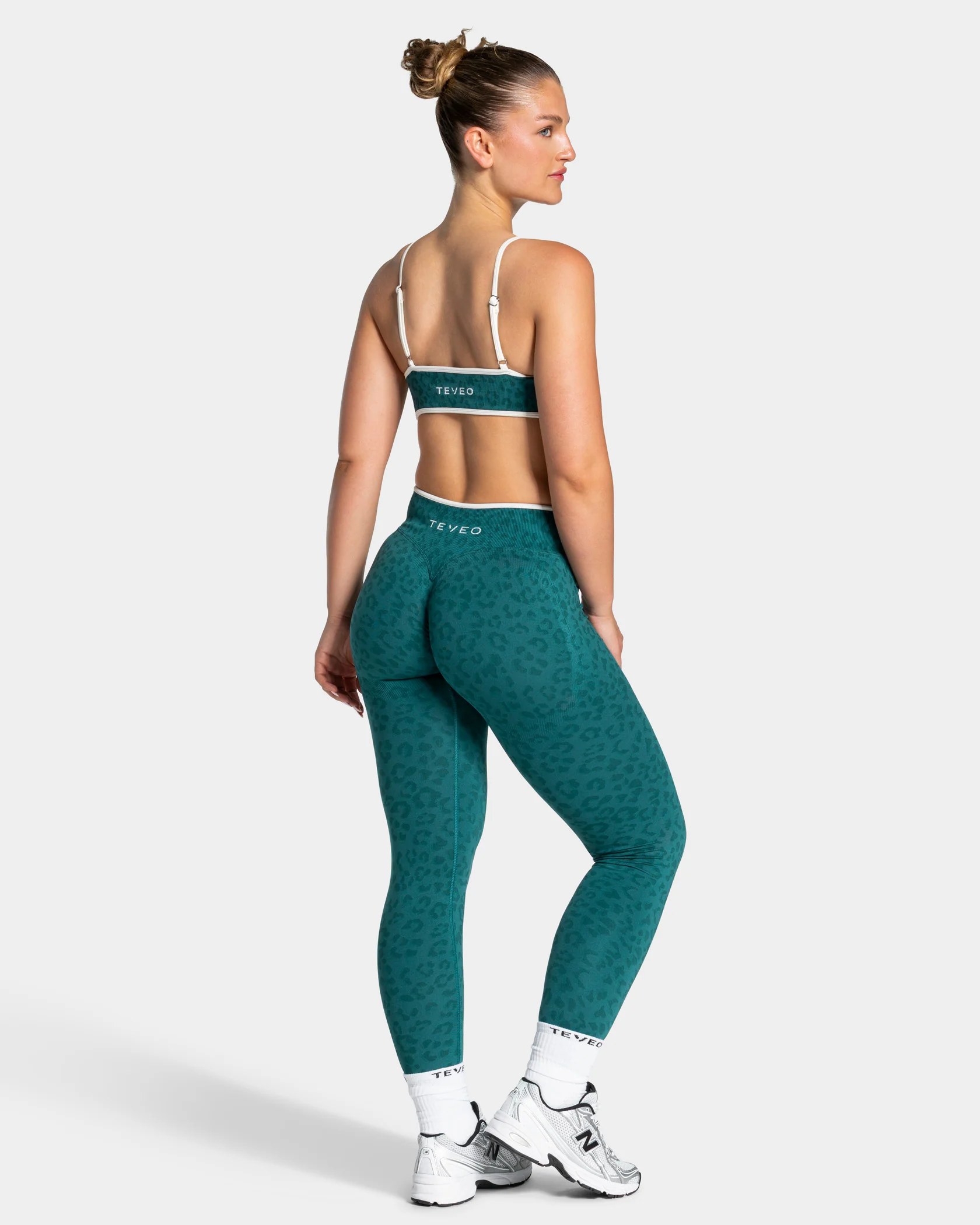 Contrastline Sculpt Scrunch Leggings "Leo Petrol" - Image 5