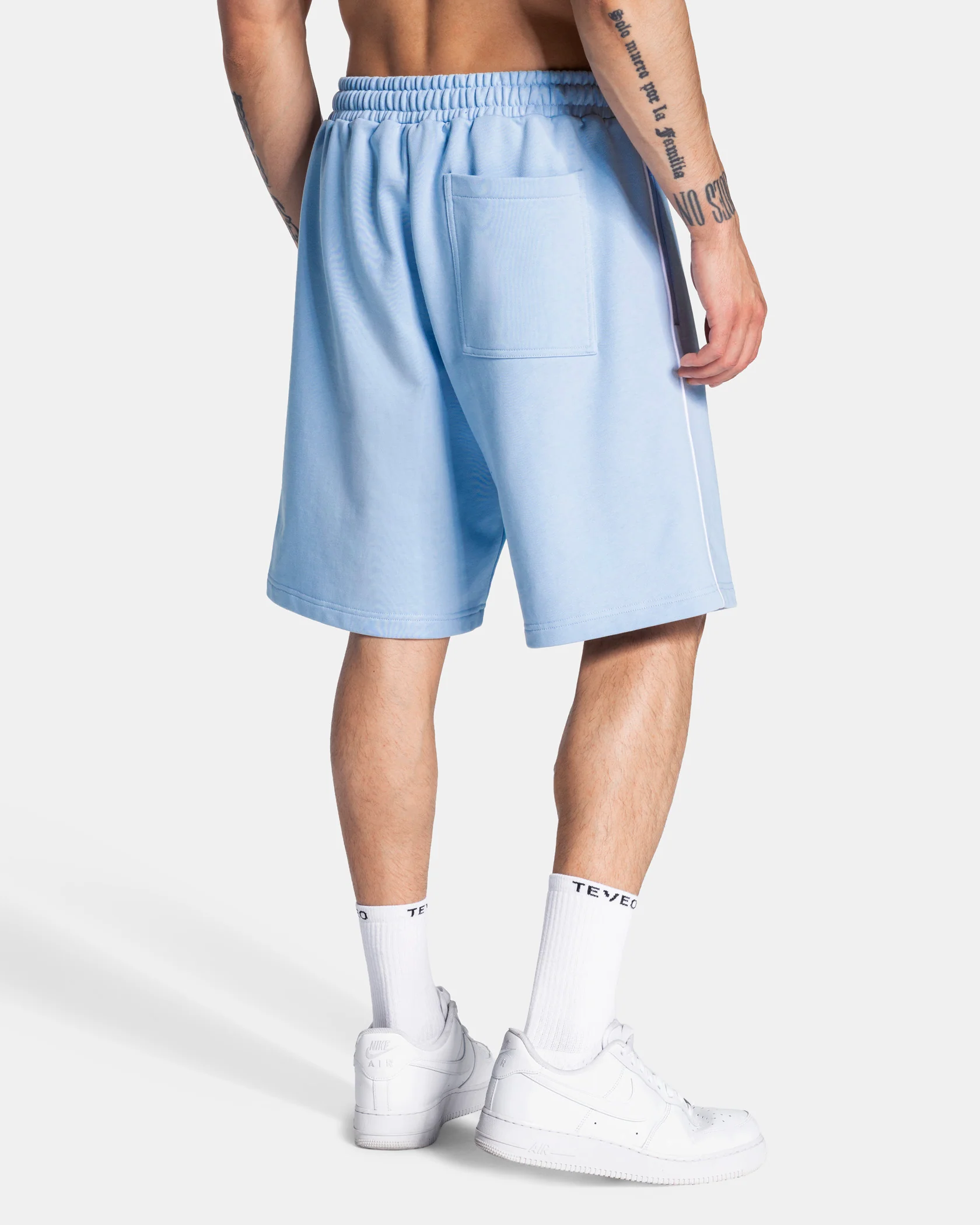 Contrastline Shorts "Babyblau" - Image 2