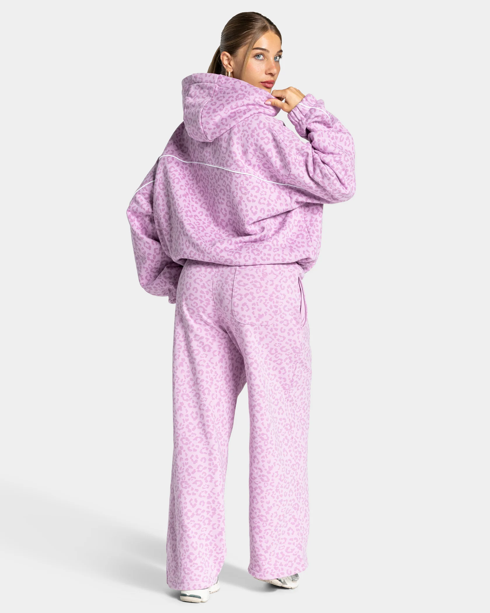 Contrastline Wide Leg Jogger "Leo Orchid" - Image 5