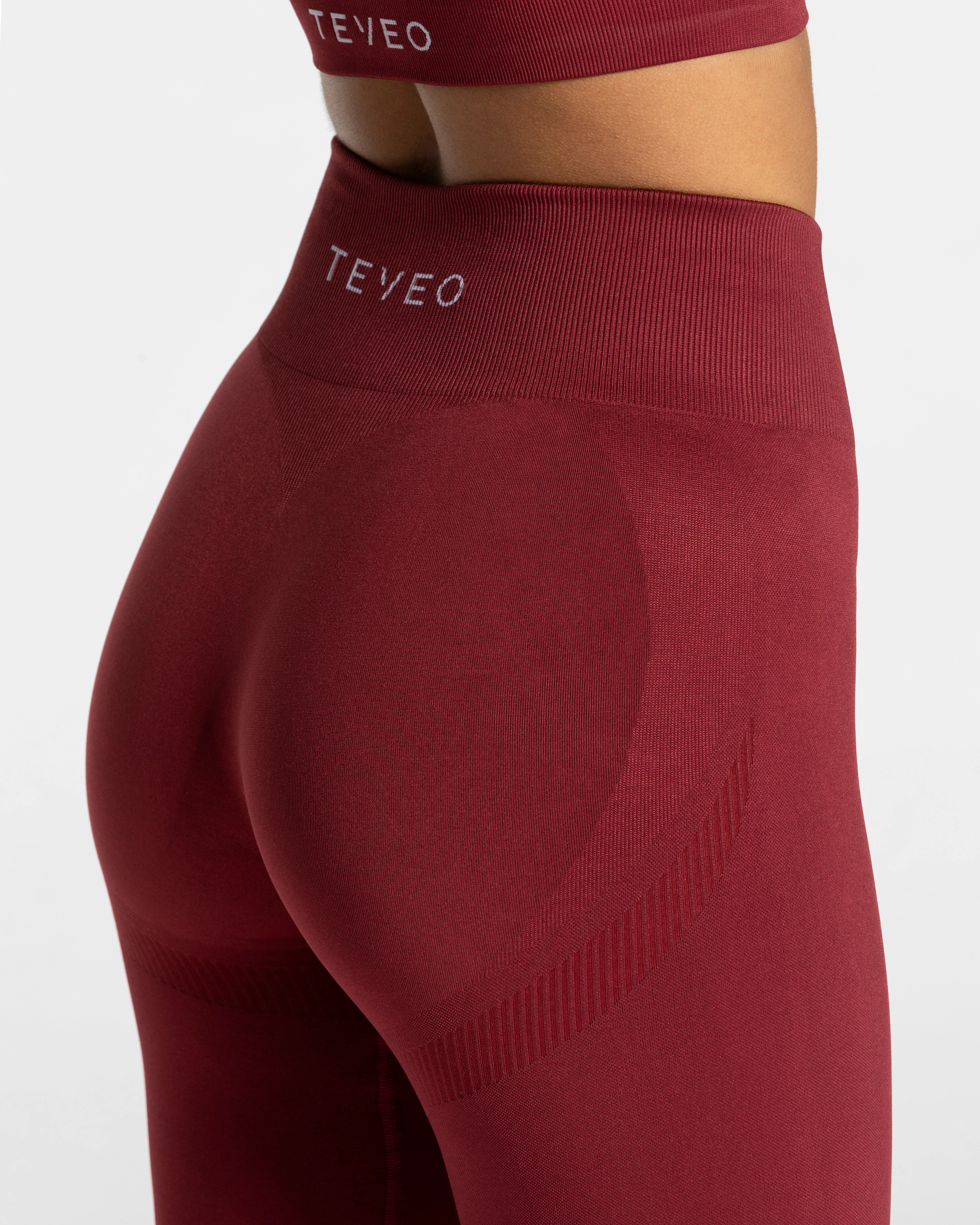 Elevate Leggings "Weinrot" - Image 4