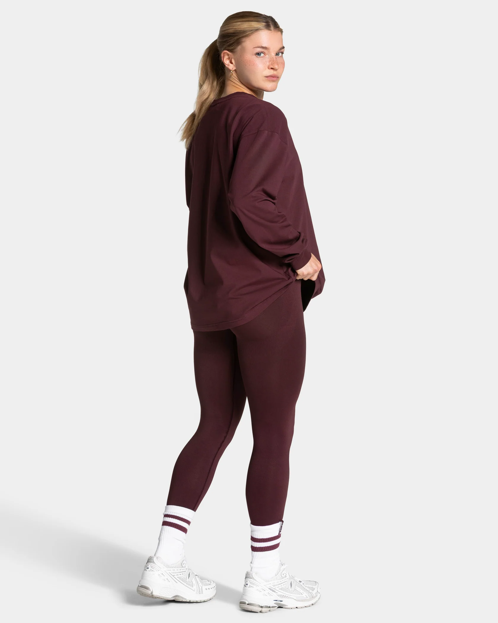 Lift Sculpt Scrunch Leggings "Merlot" - Image 5