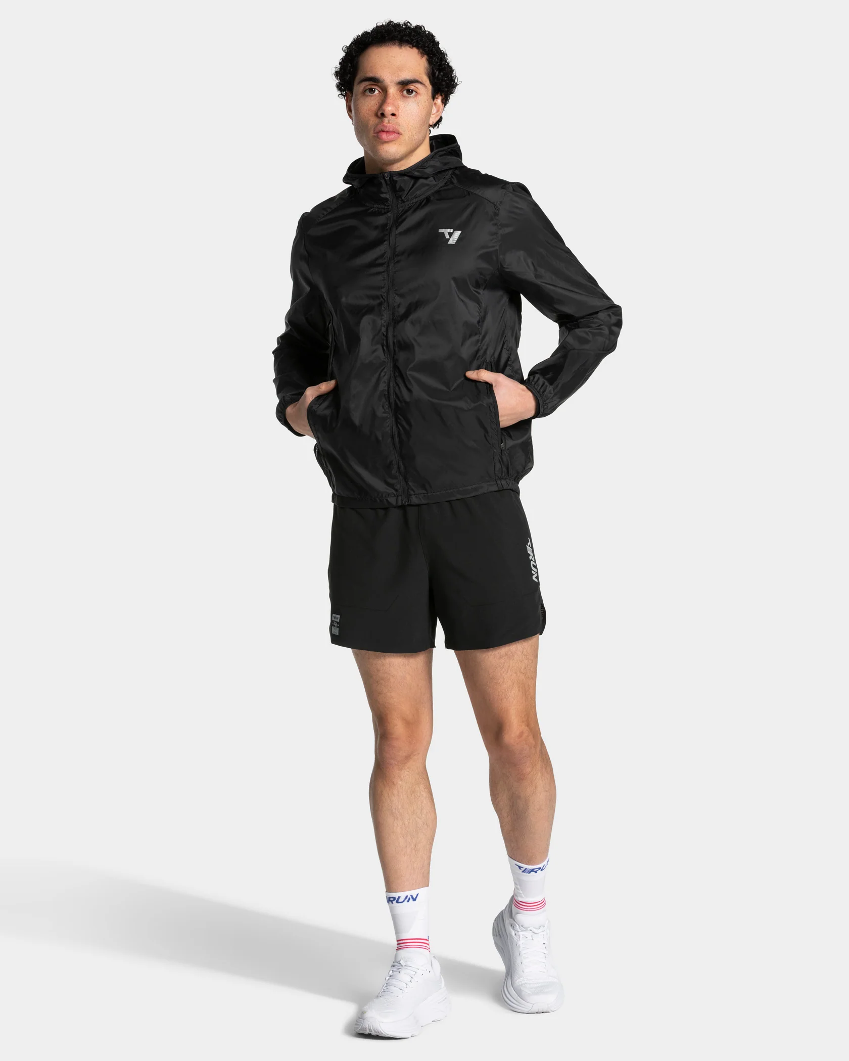 RUN Lightweight Zip Jacke "Schwarz" - Image 3