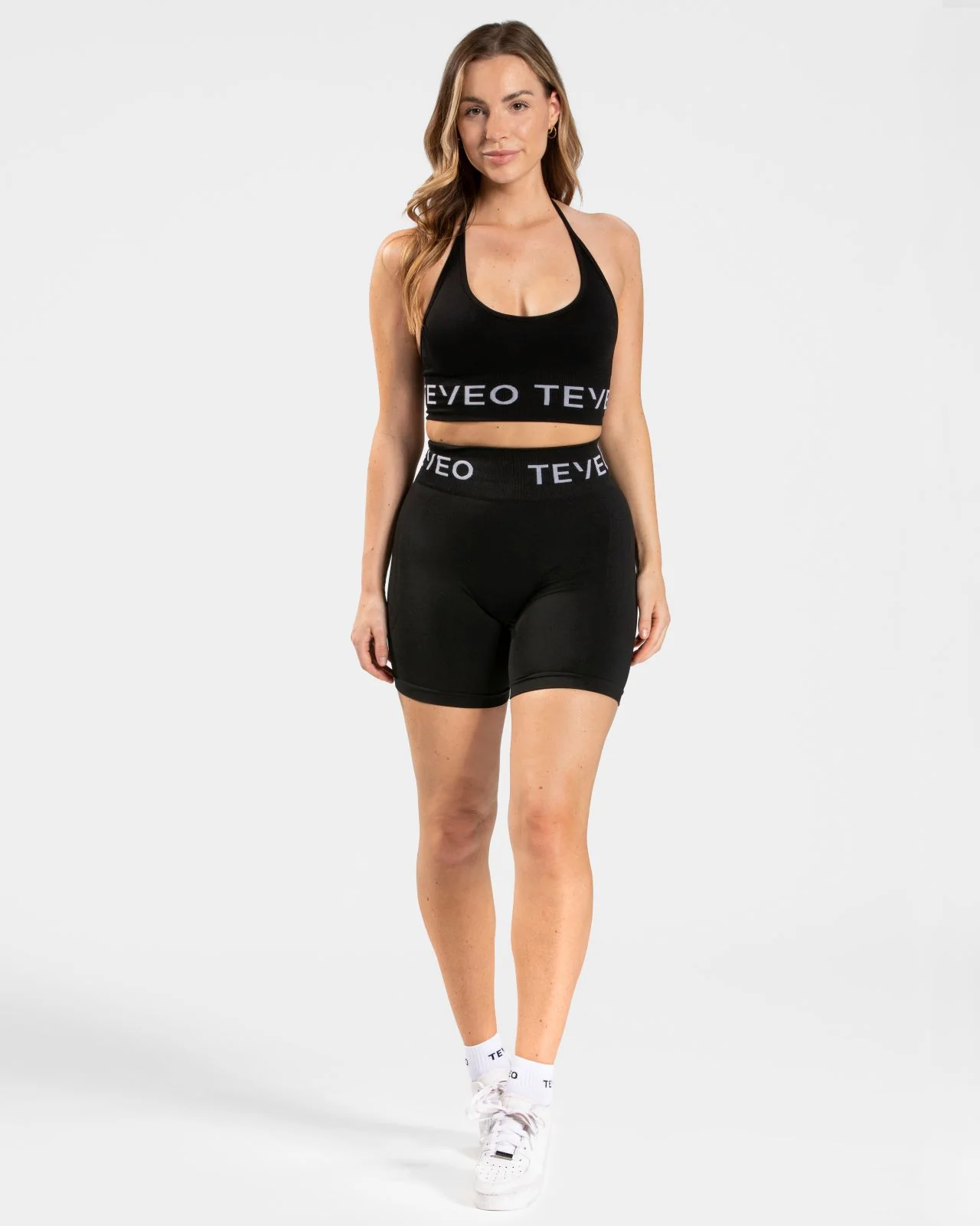 Signature Scrunch Shorts "Schwarz" - Image 3