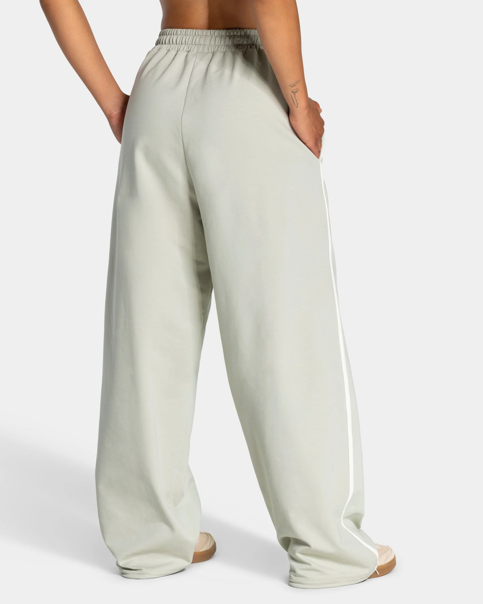 Soft Wide Leg Jogger Tall "Pistachio" - Image 2