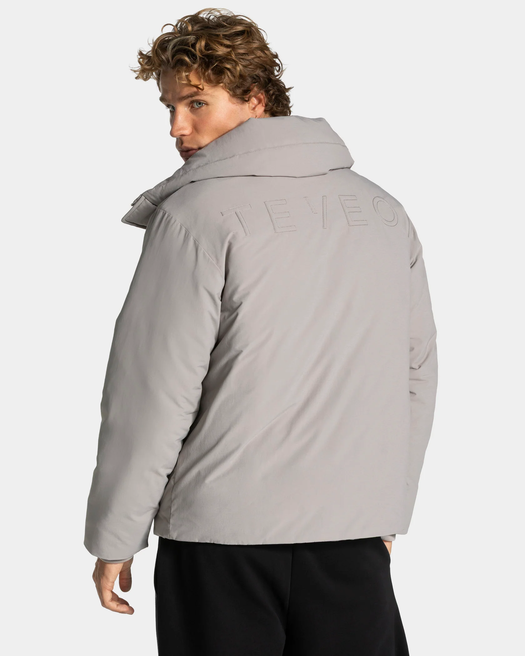 Studio Puffer Jacke "Smoke" - Image 2