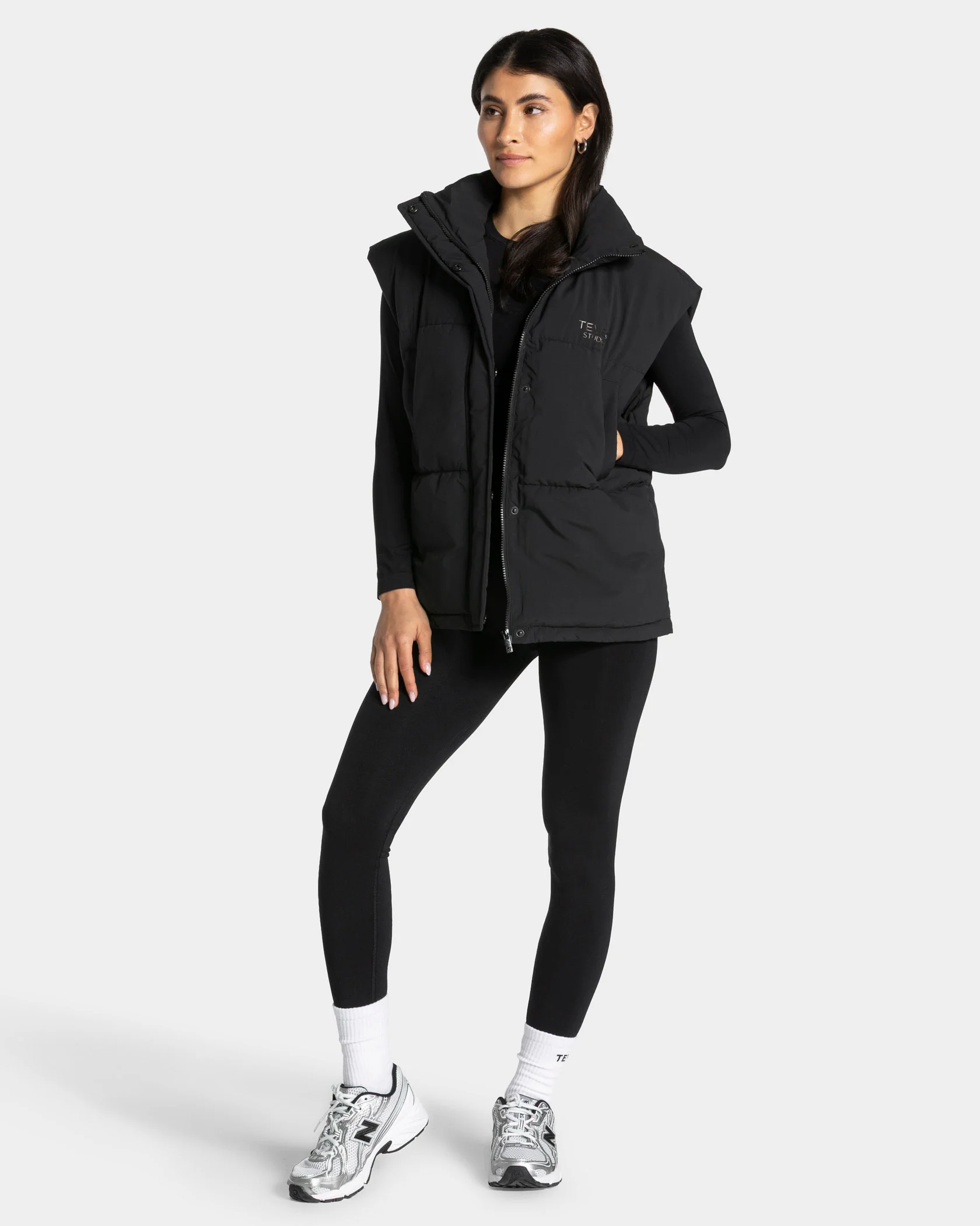 Studio Puffer Weste "Schwarz" - Image 3