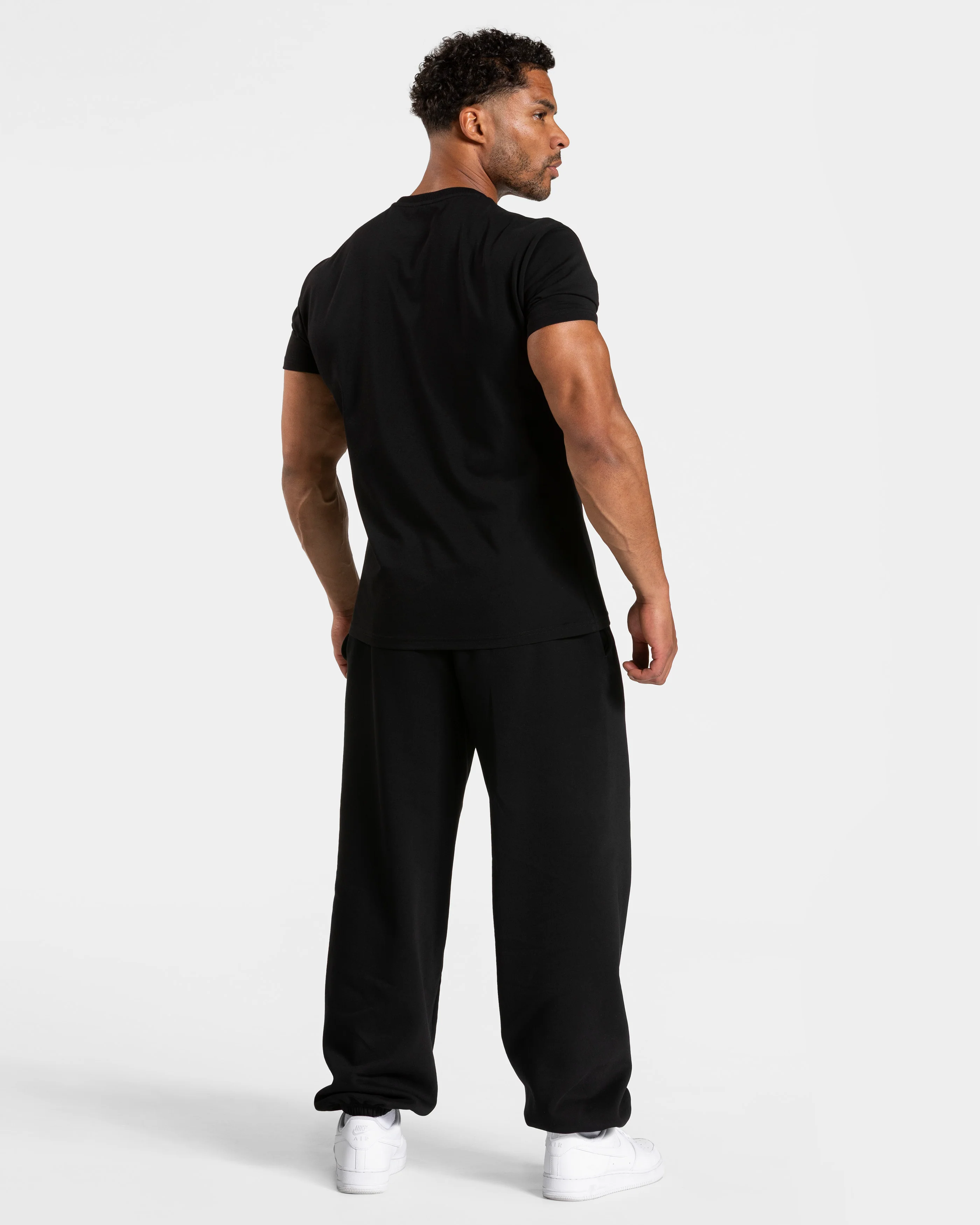 Timeless Pro Jogger "Schwarz" - Image 5