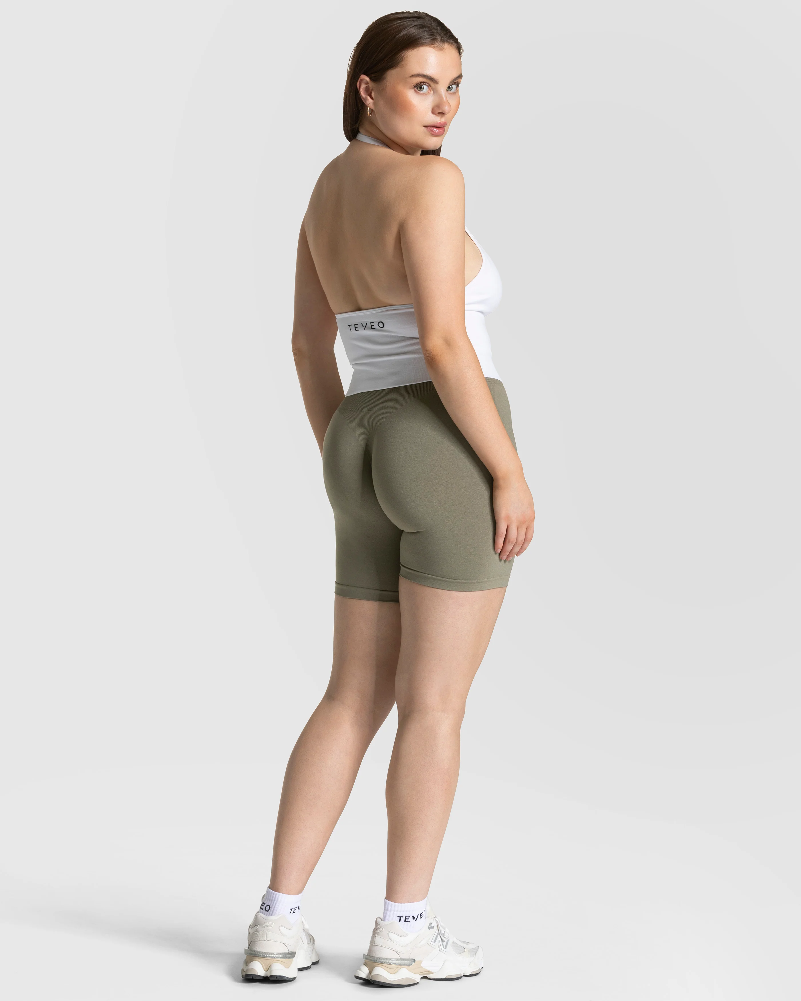Timeless Pro Neckholder Top "Weiß" - Image 5
