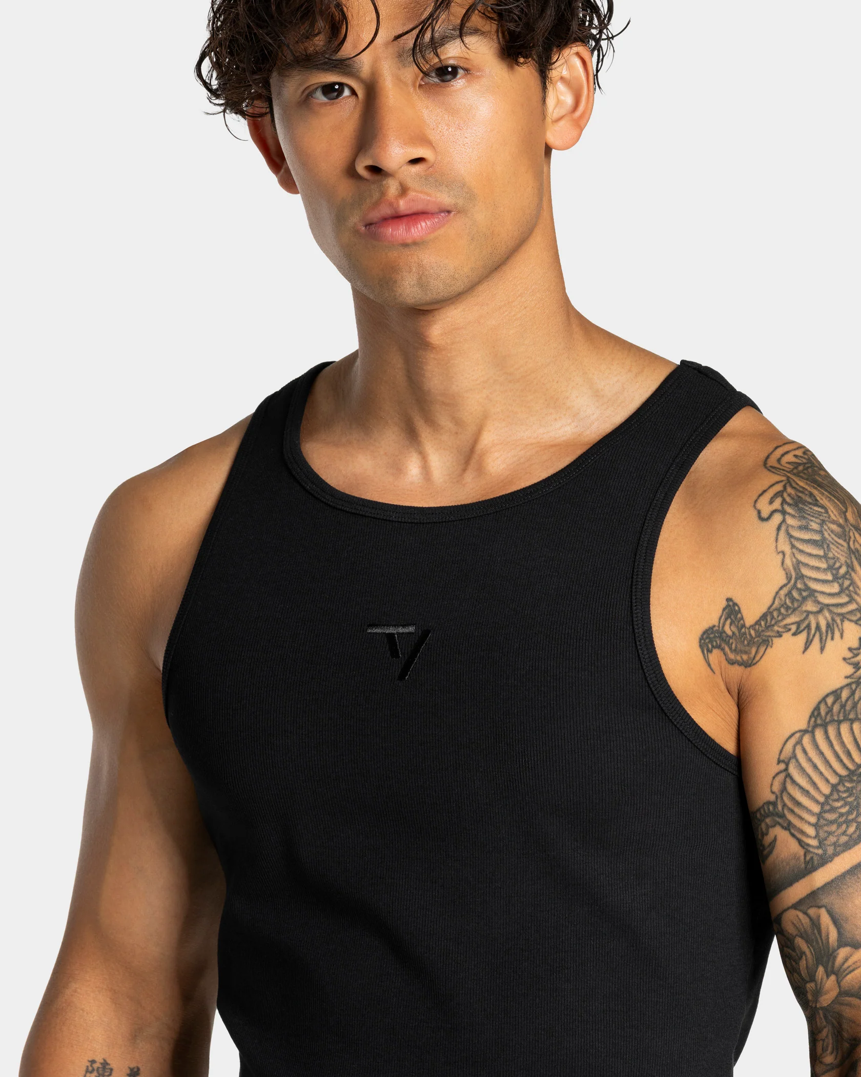Workout Ribbed Tank "Schwarz" - Image 4